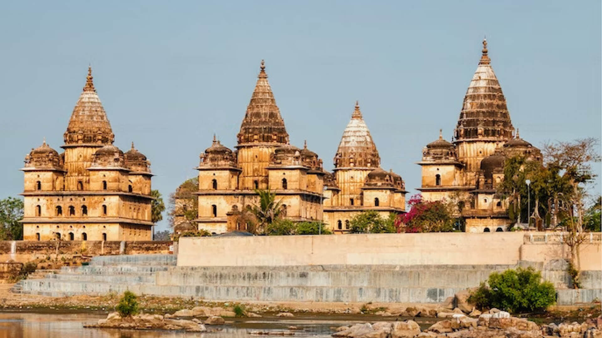 Orchha - best Places to Visit in India in Monsoon Season